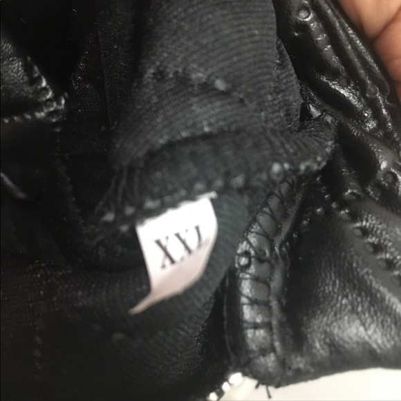 Large Quilted black faux leather asymmetrical zipper 3/4 length fits 8-10 - Picture 5 of 8